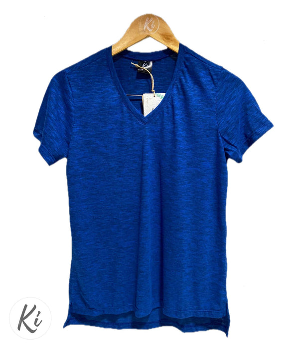 Camiseta Gola V feminina em PET reciclado Azul Primário (PET V2)