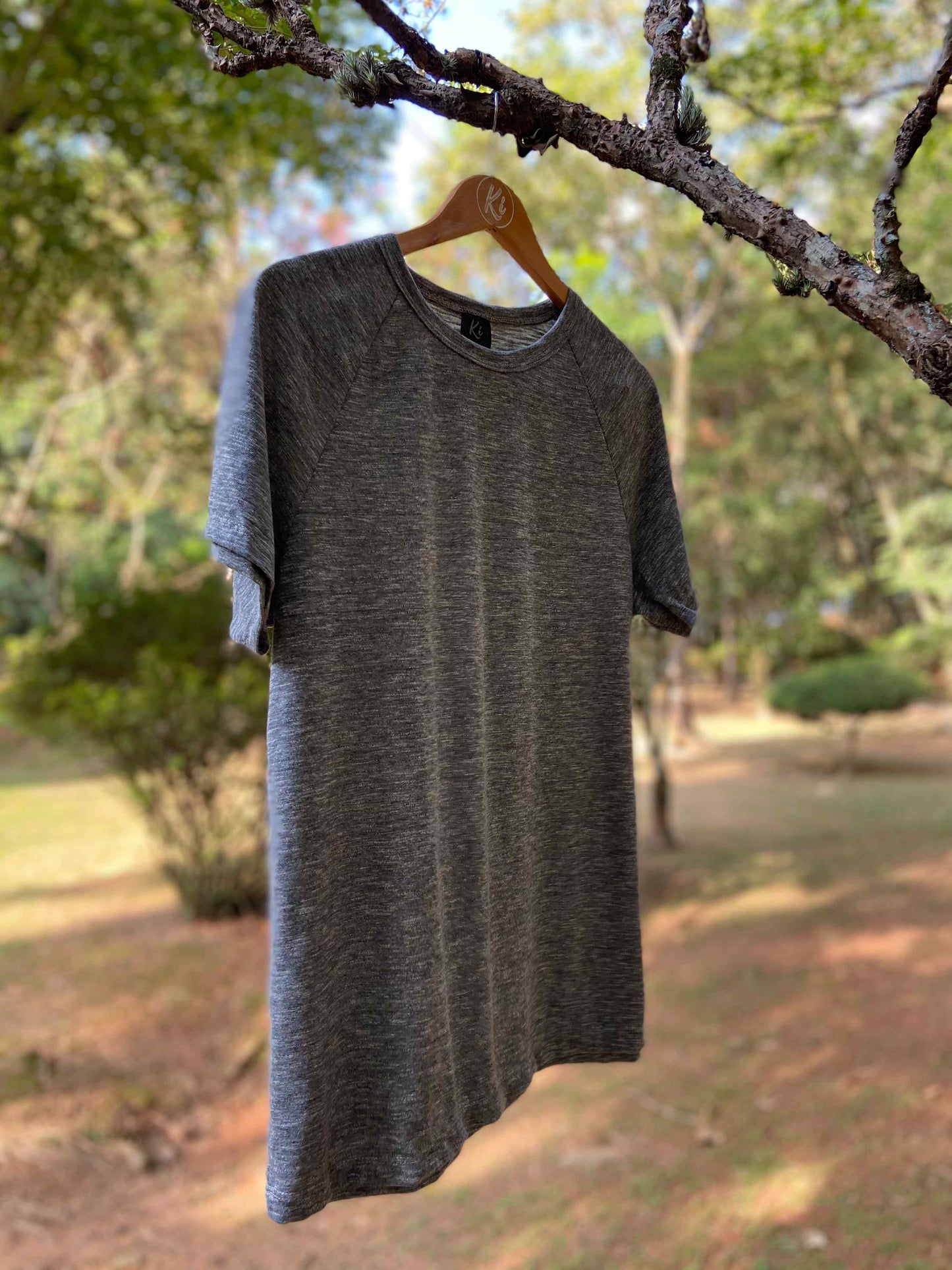 Camiseta Raglan em PET reciclado Cinza