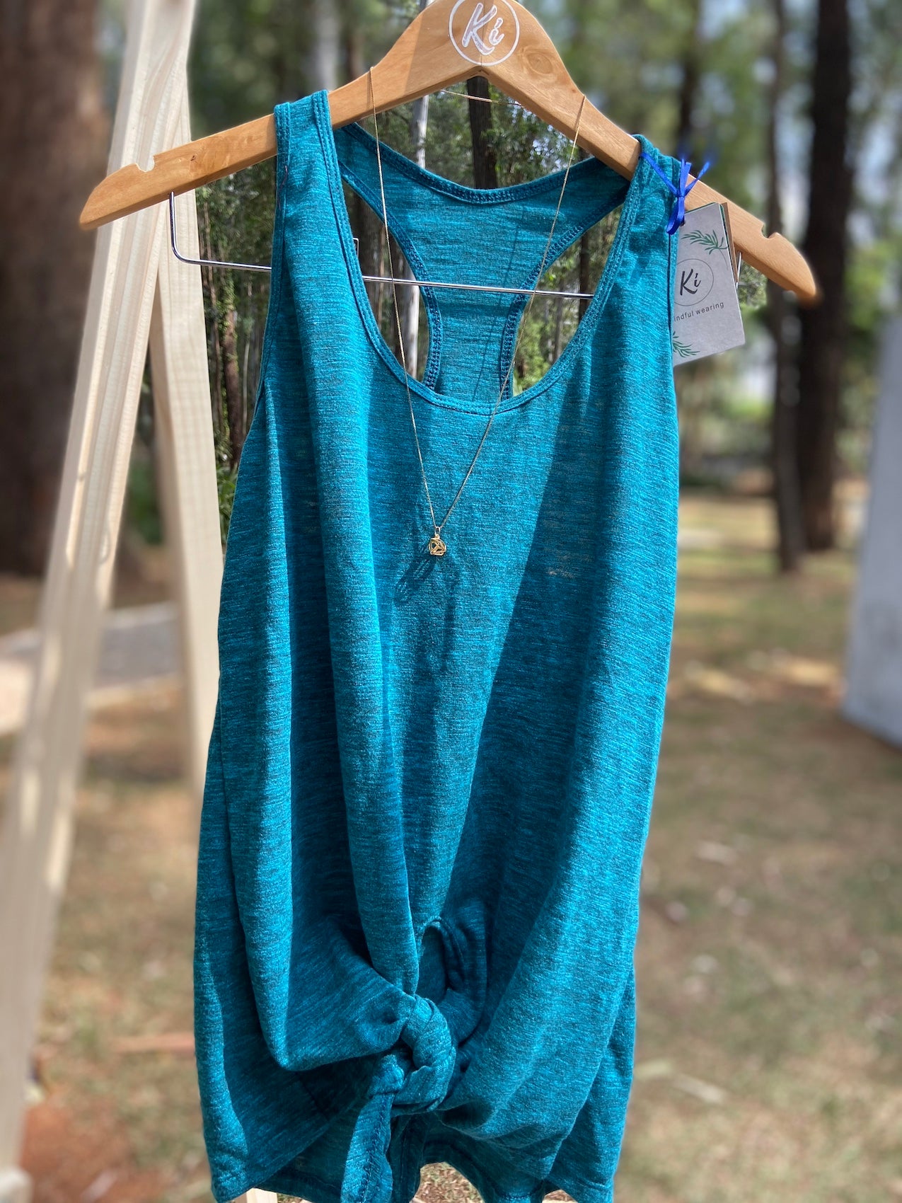 Regata com nó em PET reciclado Azul Petróleo